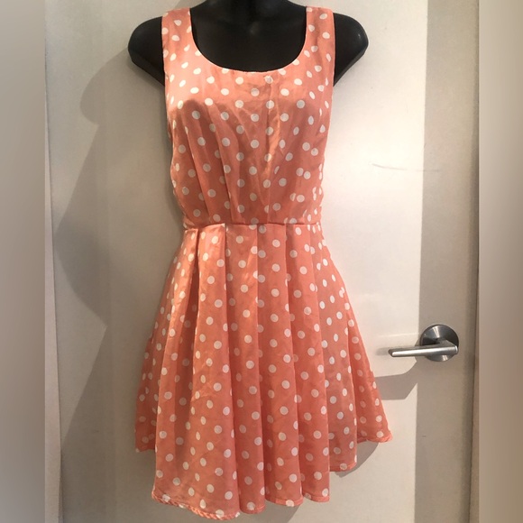 Qian mei Dresses & Skirts - 2/$40 Qian mei M Vintage Dress
